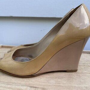 Jimmy Choo Beige Patent Leather Peep Toe Wedge Pumps Heels Womens Sz 36 6